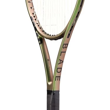 Wilson Blade 104 V8 Tennis Racquet 9 Wilson Blade 104 V8 Tennis Racquet - Image 7