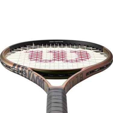Wilson Blade 104 V8 Tennis Racquet 13 Wilson Blade 104 V8 Tennis Racquet - Image 11